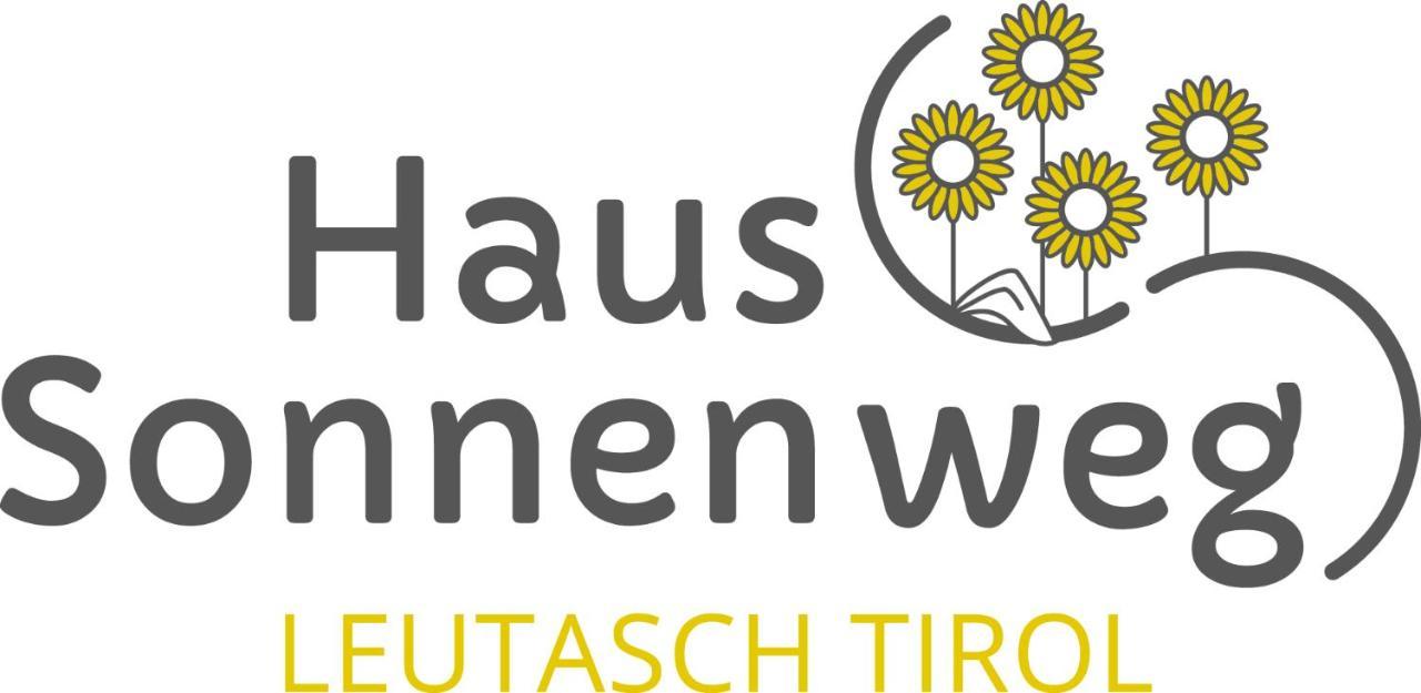 ロイタシュHaus Sonnenwegアパートメント エクステリア 写真